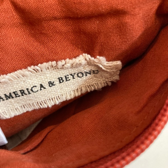 NWT America and Beyond beaded coin purse - Picture 5 of 8